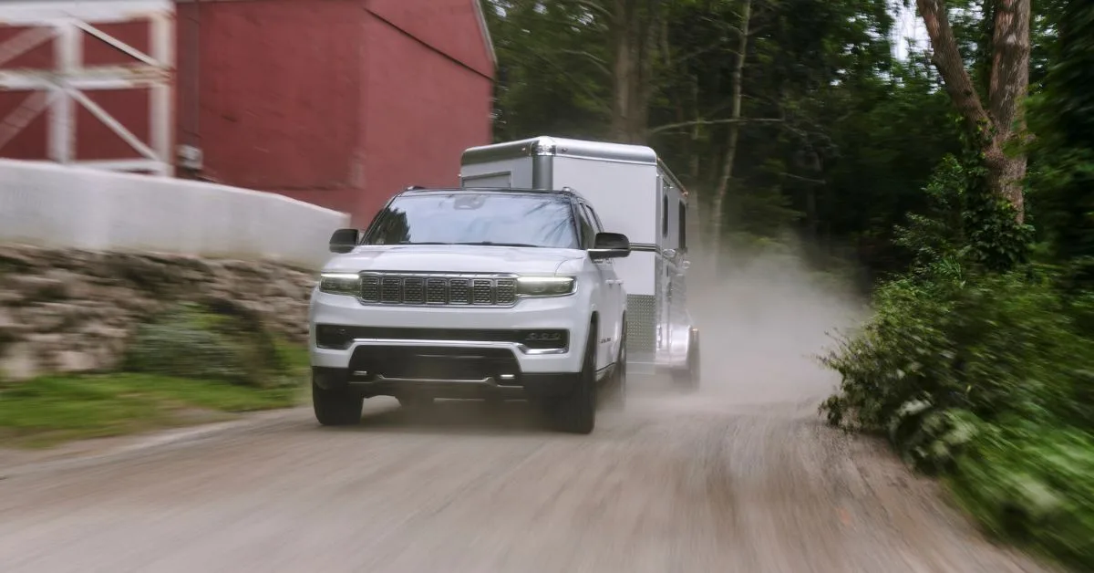 2023 Jeep Grand Wagoneer Towing