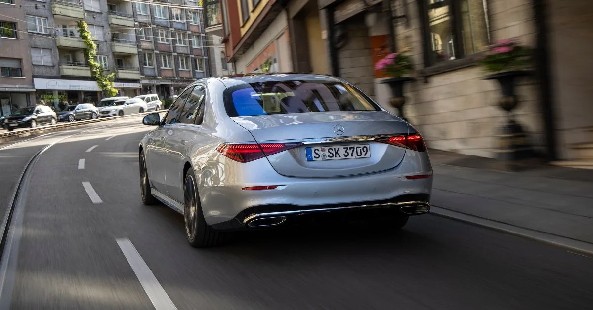 2023 Mercedes-Benz S Class Rear Moving