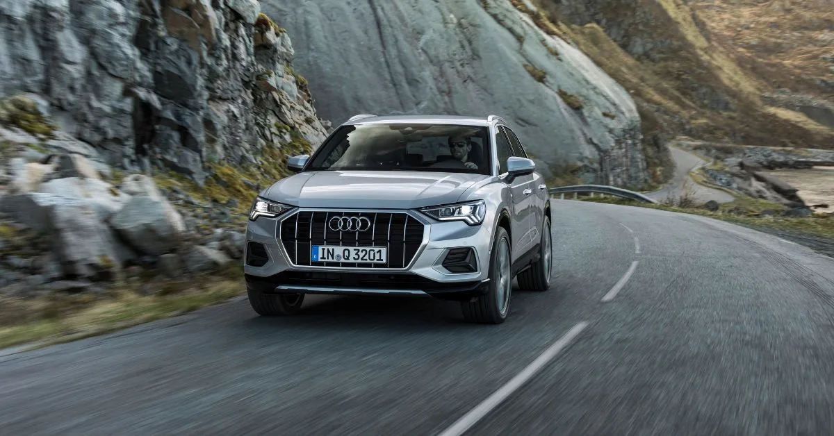 2024 Audi Q3 Silver Moving