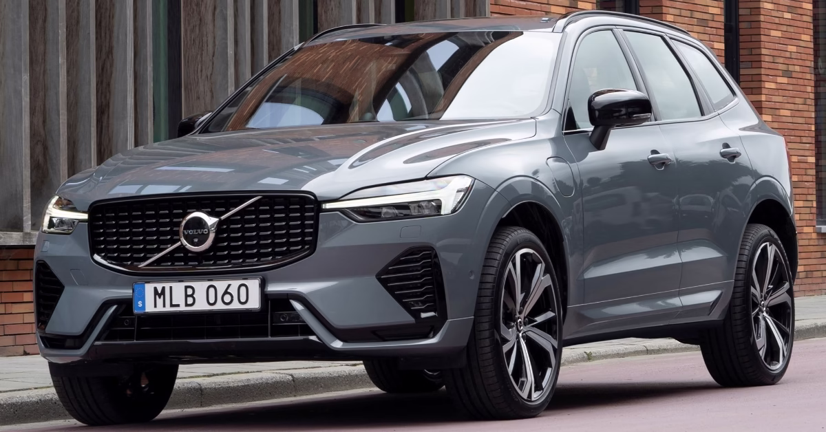 2022 Volvo XC60 2022 Volvo XC60, best used compact luxury SUV