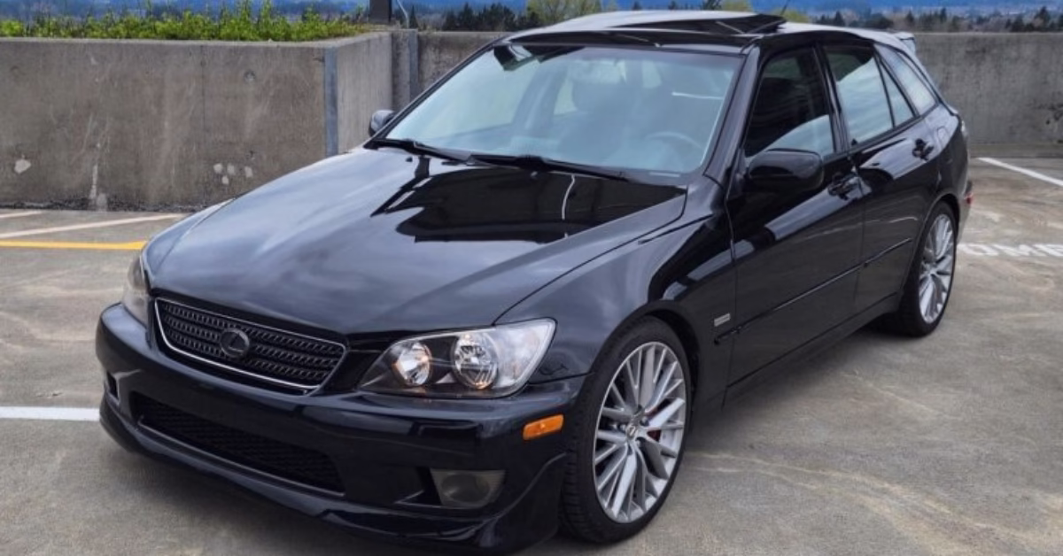 Lexus IS300 Lexus IS300, second hand manual cars for sale