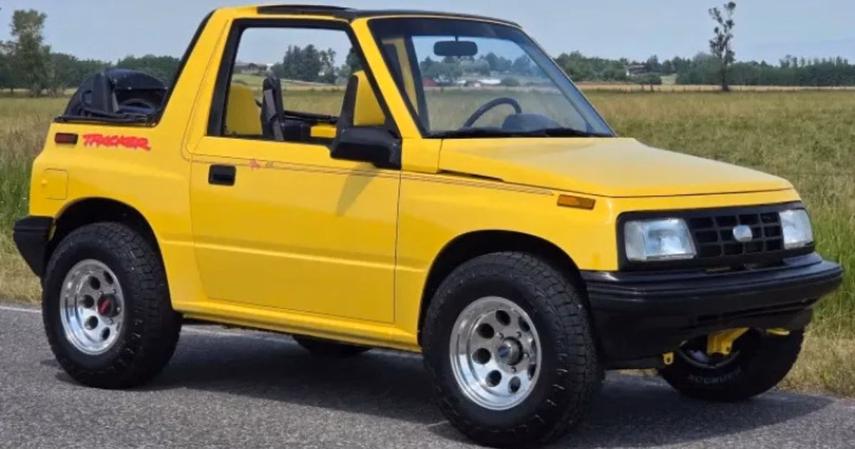 1992 Geo Tracker 1992 Geo Tracker, same car different name