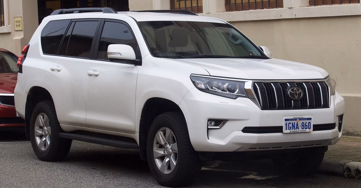 2018 Australian-market Toyota Land Cruiser Prado GDJ150R GXL with the 1GD diesel