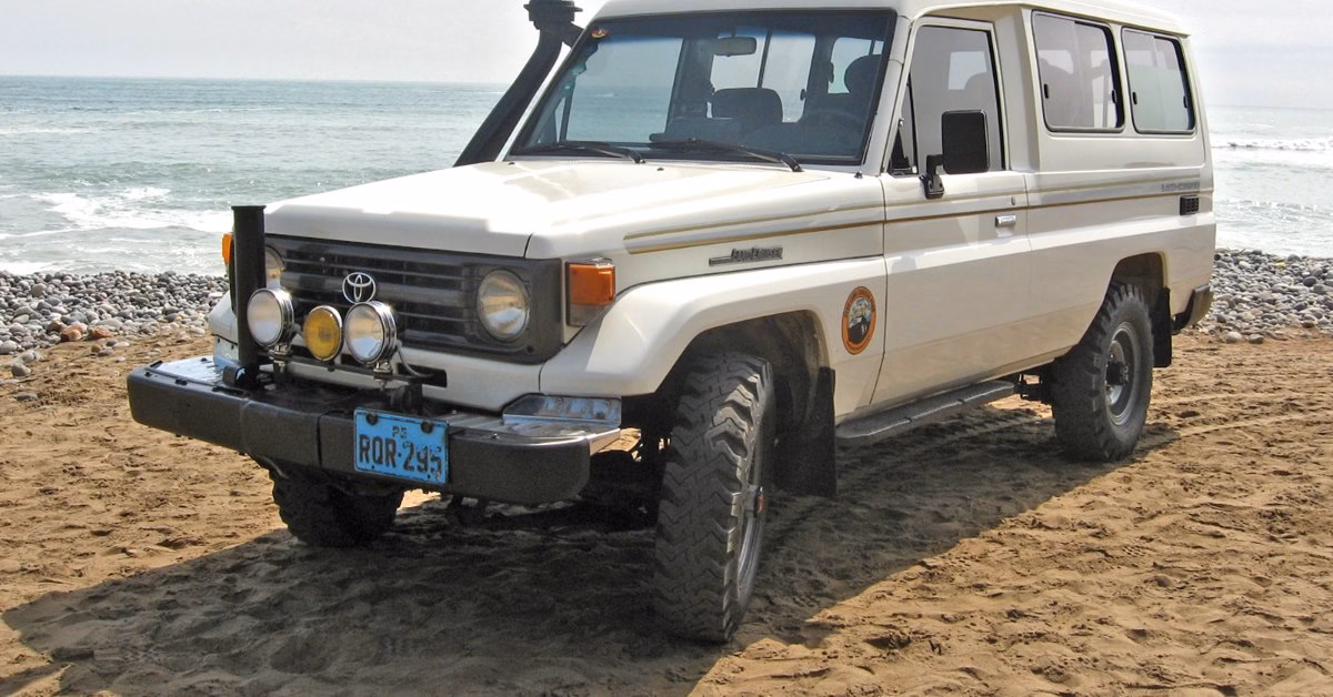 Toyota Land Cruiser HZJ75 Toyota Land Cruiser HZJ75 with the 1HZ diesel engine