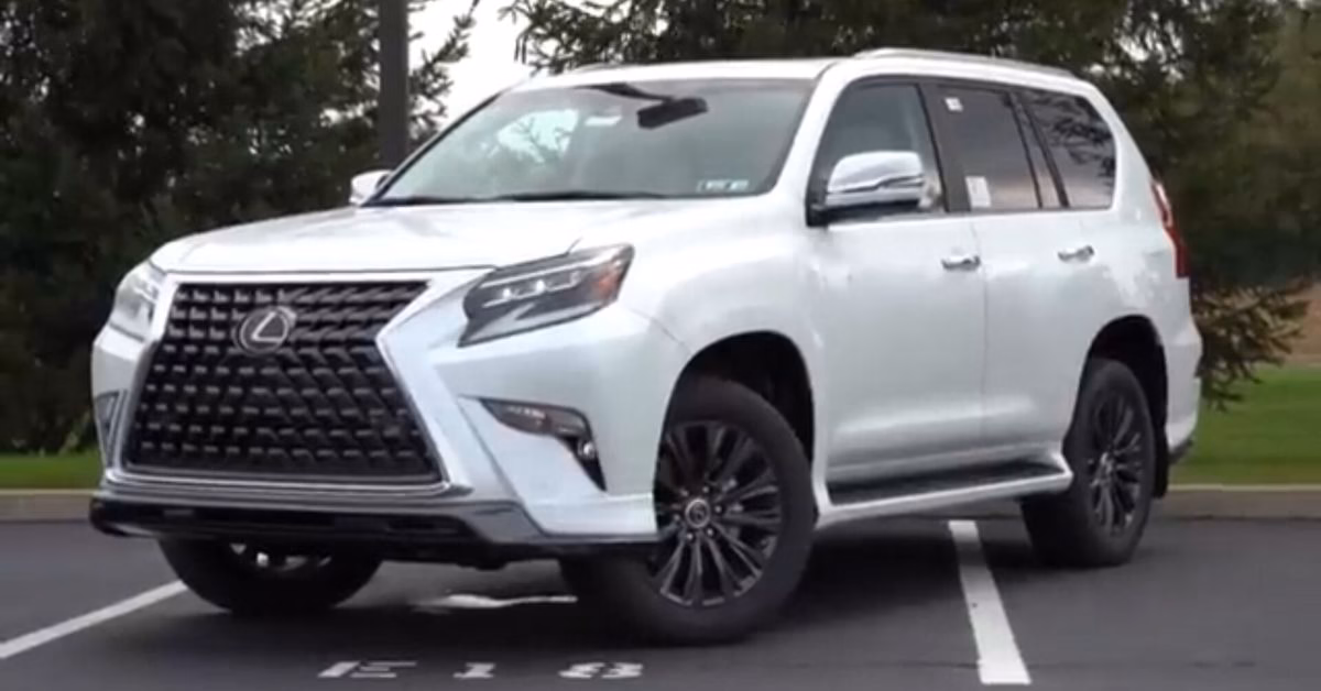 White 2022 Lexus GX 460 seen from the front